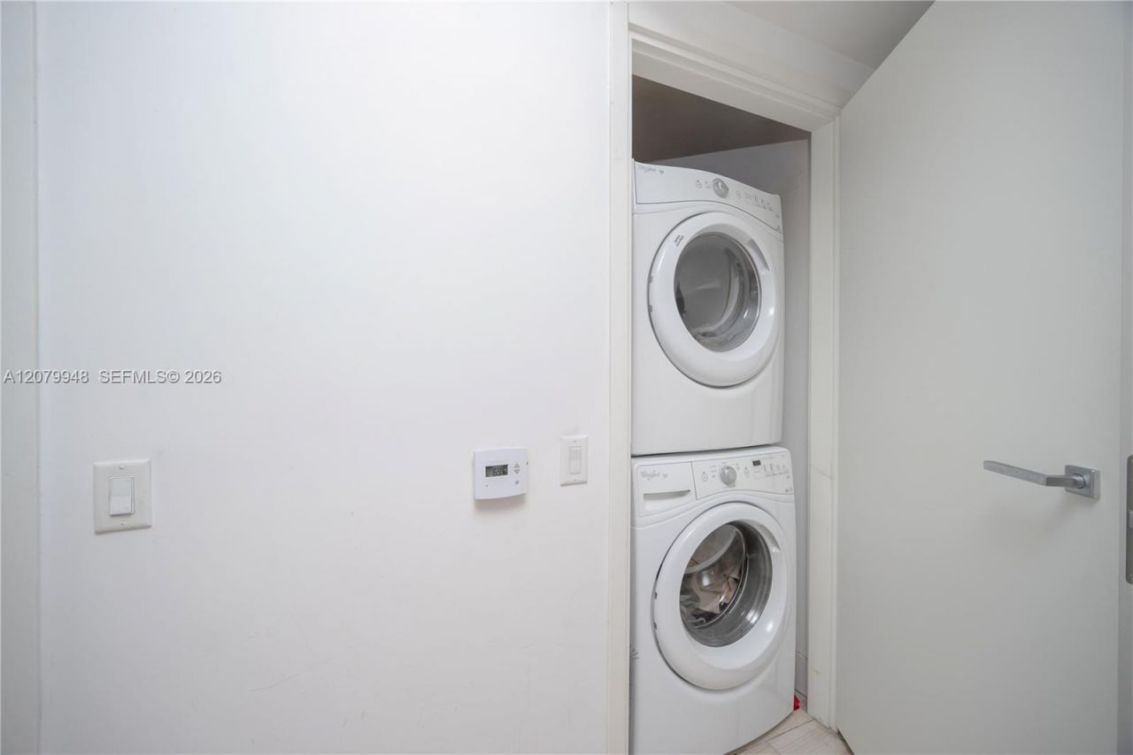 1300 Brickell Bay Dr , Unit 710, Miami, FL 33131 Photo