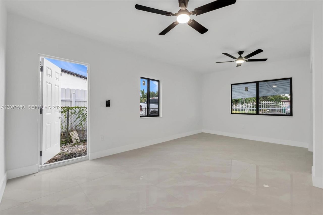 15770 NW 18th Pl , Miami Gardens, FL 33054 Photo