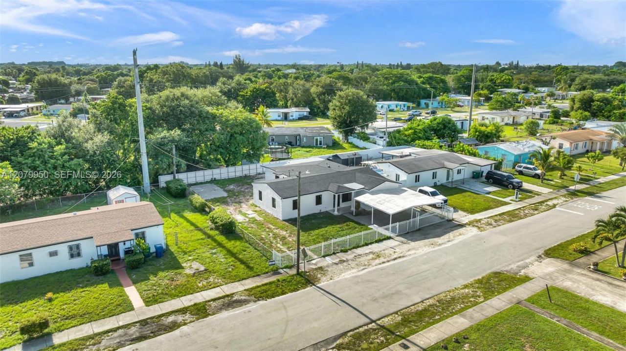 15770 NW 18th Pl , Miami Gardens, FL 33054 Photo