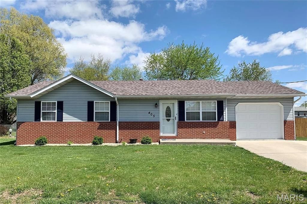 405 Ackerman Place, Troy, IL 62294 Main Photo