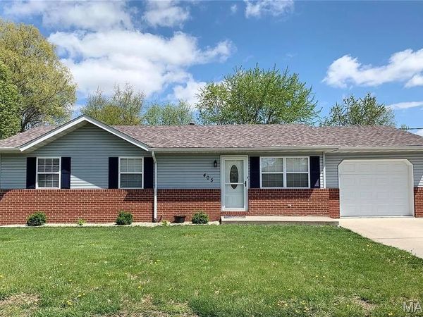 405 Ackerman Place, Troy, IL 62294
