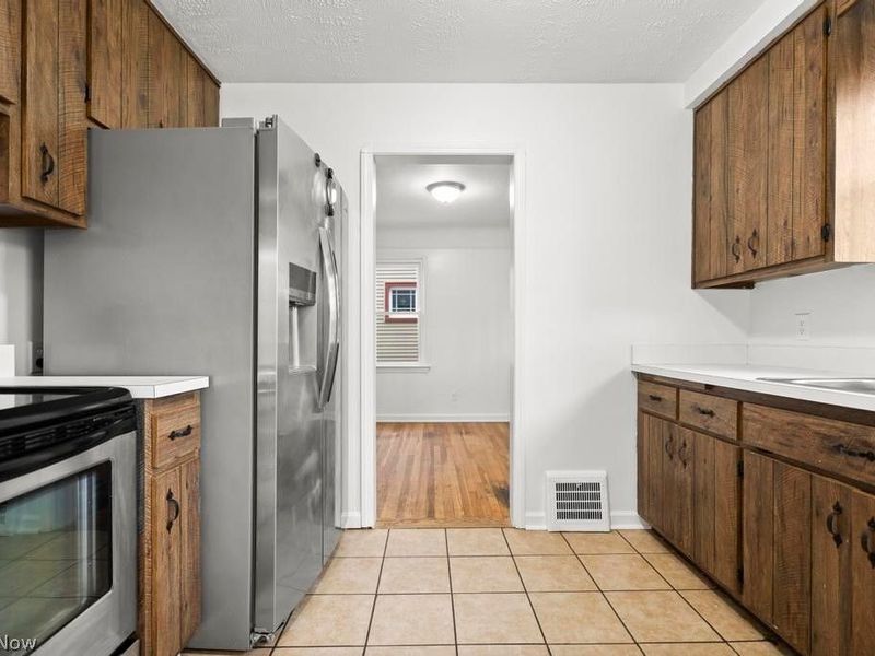 3114 North Avenue, Parma, OH 44134 Photo 12