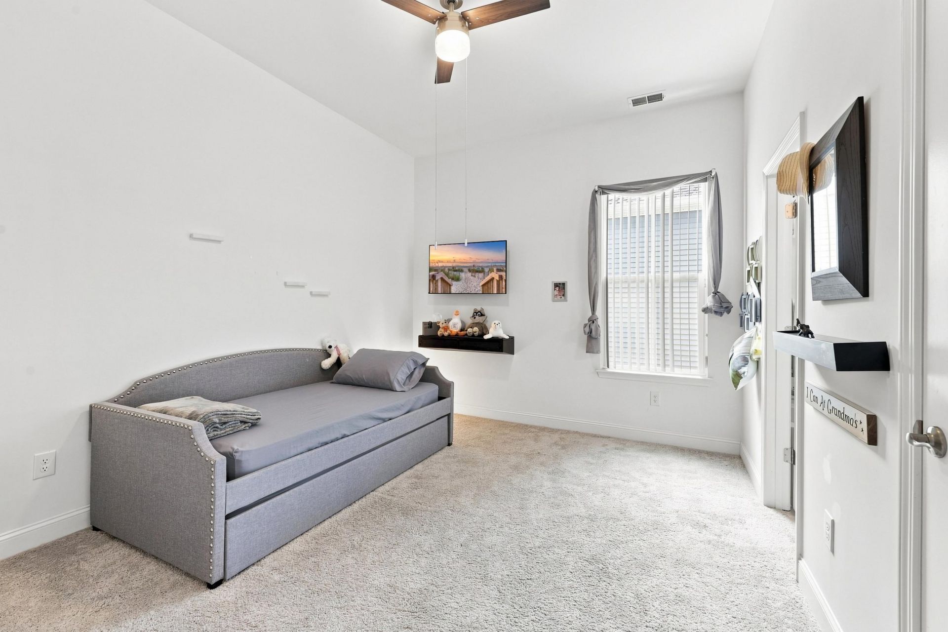 506 Bumble Circle Photo 17