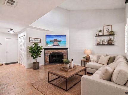 6325 Slippery Creek Ln, Citrus Heights, CA 95621 Photo