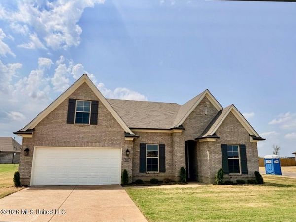 3123 E School Loop Road, Lake Cormorant, MS 38641