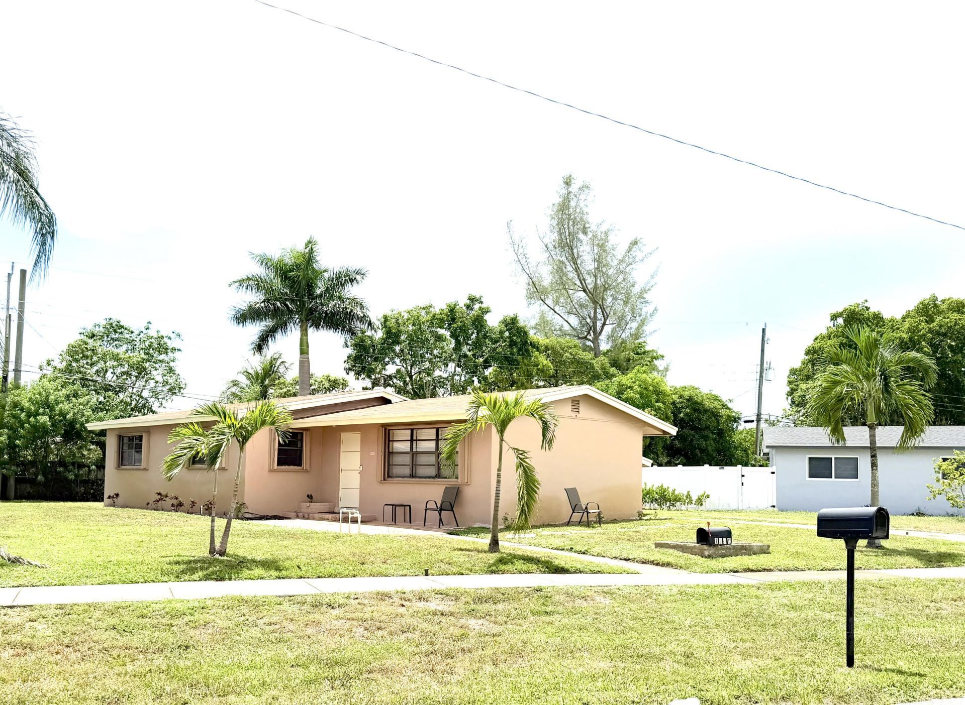 1200 NW 18th Street, Fort Lauderdale, FL 33311 Photo