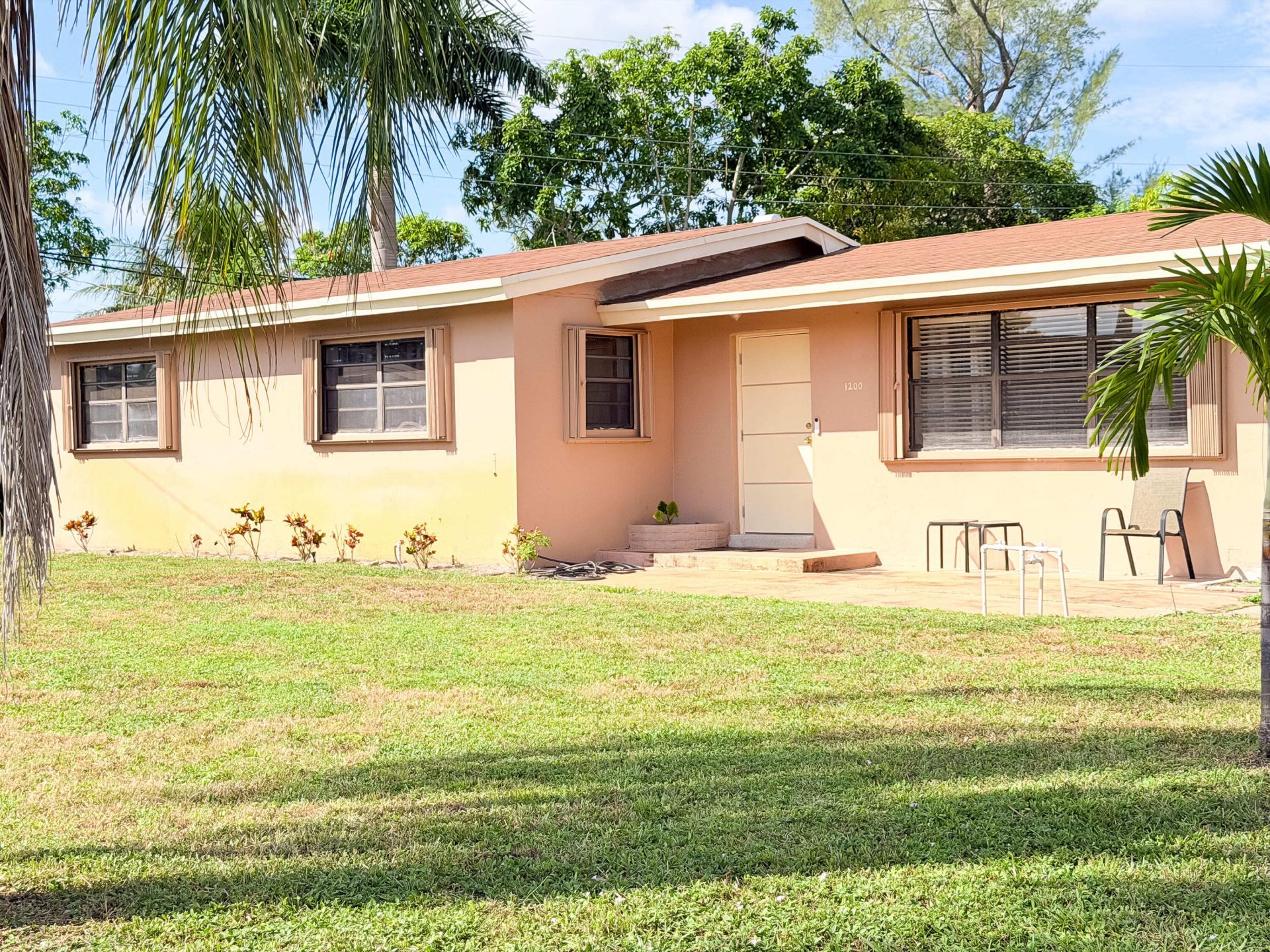 1200 NW 18th Street, Fort Lauderdale, FL 33311 Photo