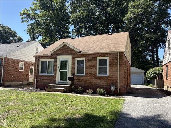 602 Huntmere Drive , Bay Village, OH 44140