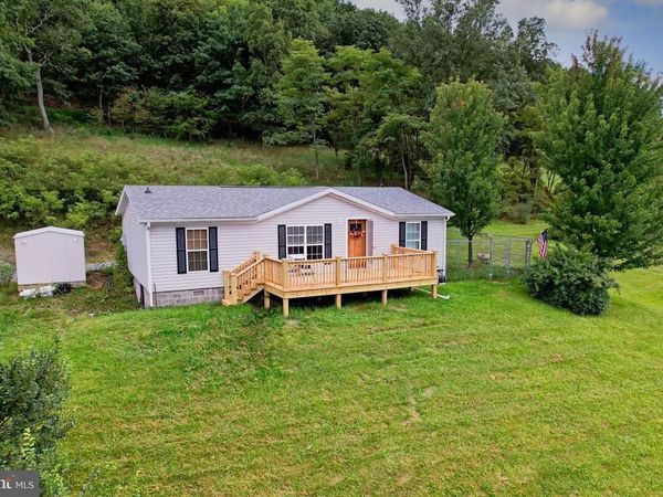 190 PENDLETON STREET, KEYSER, WV 26726