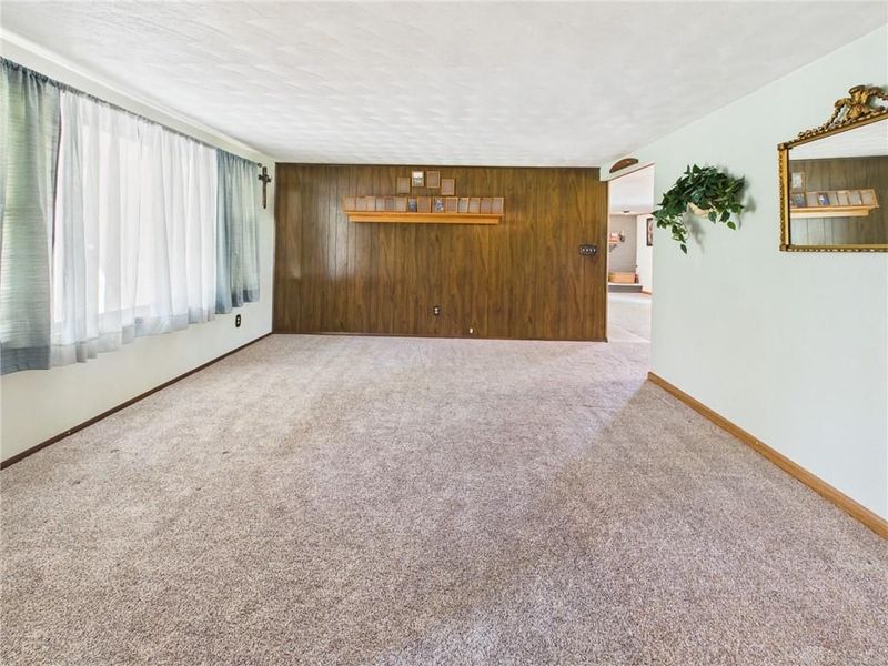 5652 Hollansburg Arcanum Road, Arcanum, OH 45304 Photo 2