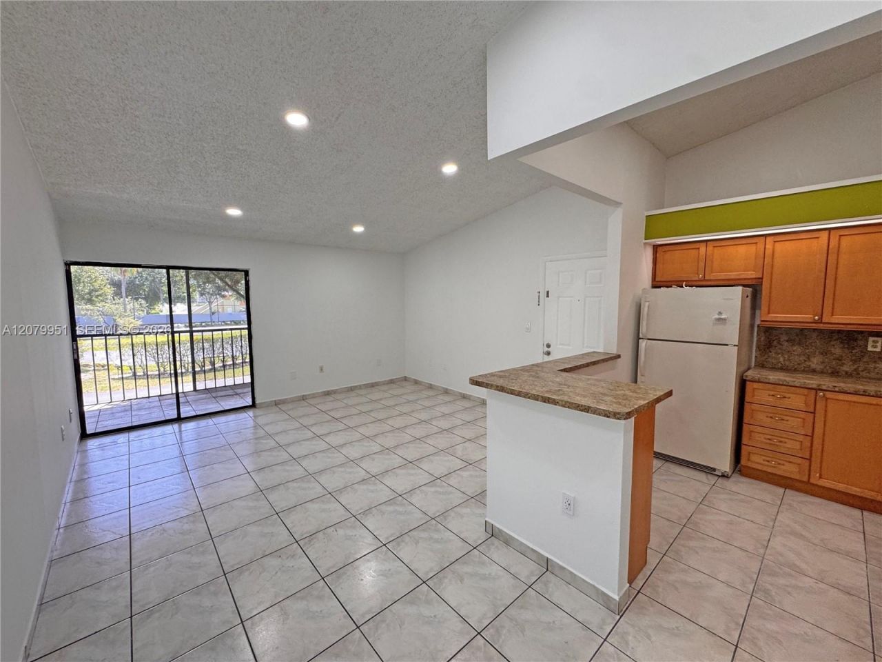 18905 NW 62nd Ave, Unit 204, Hialeah, FL 33015 Photo