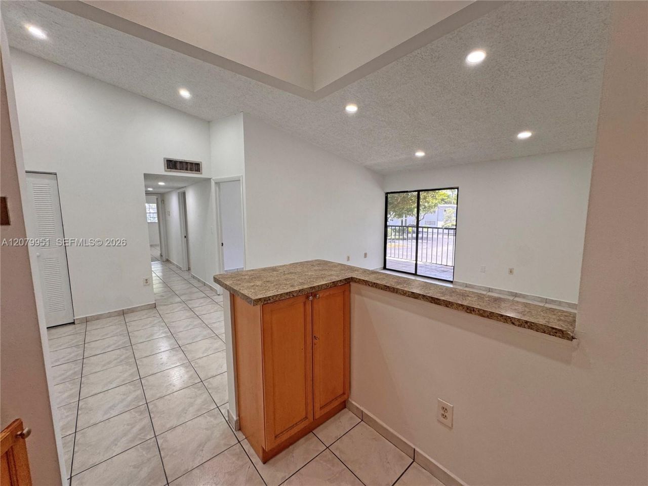 18905 NW 62nd Ave, Unit 204, Hialeah, FL 33015 Photo