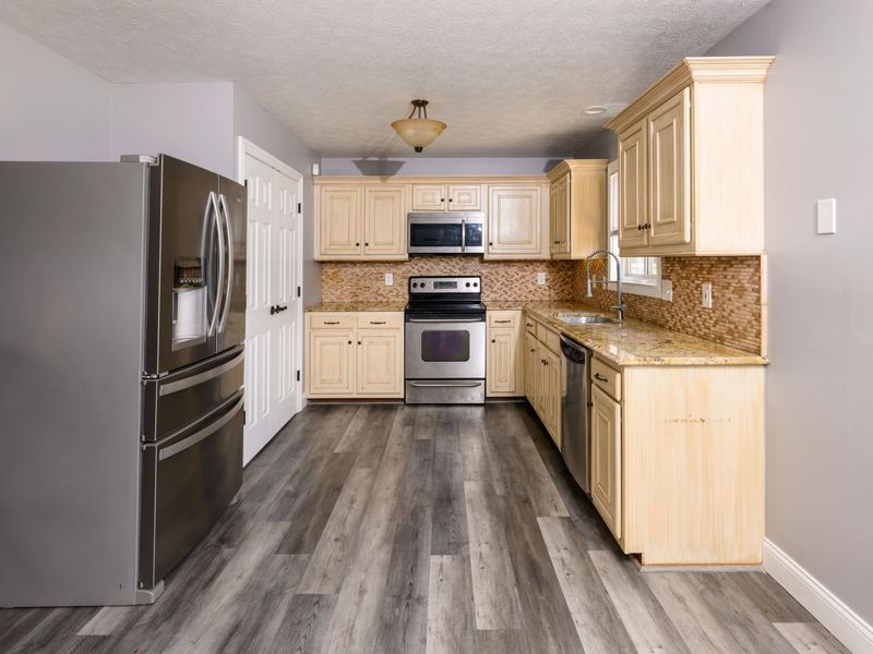10008 Wild Cherry Drive, Union, KY 41091 Photo 7