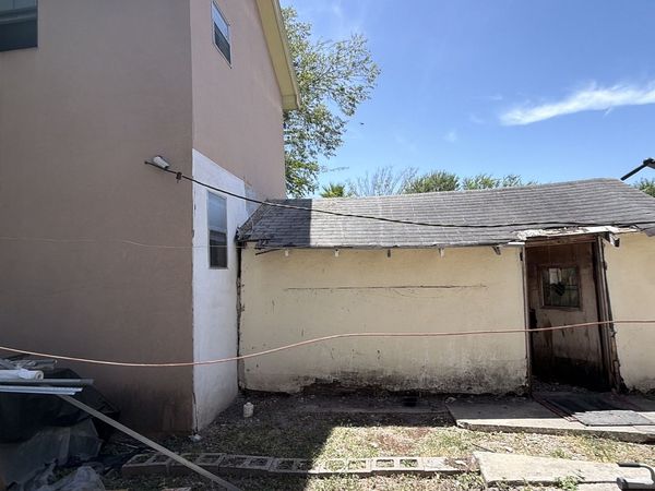 1016 N SAN JACINTO ST, San Antonio, TX 78207