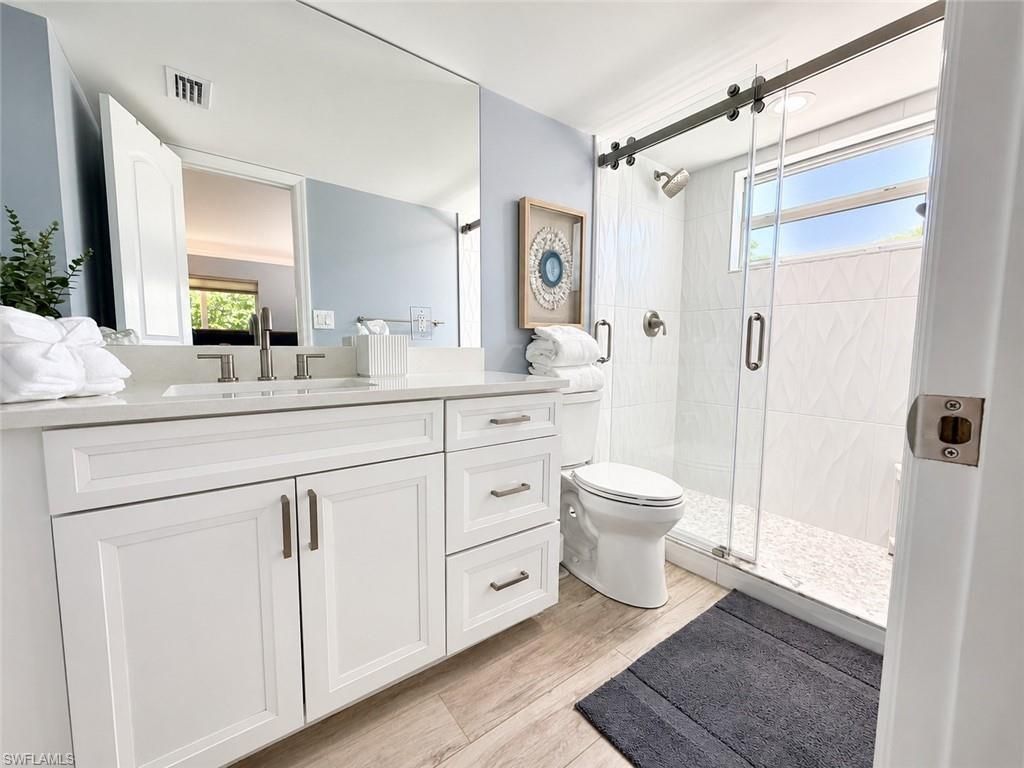 960 7th St S, Unit 103, Naples, FL 34102 Photo
