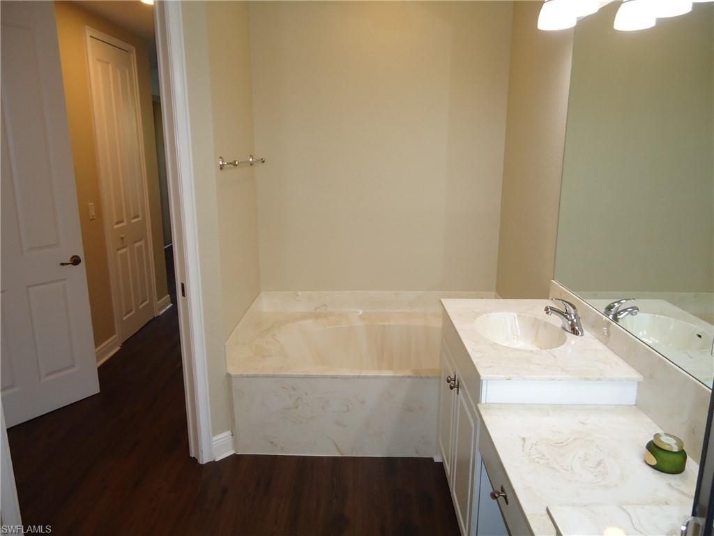 15940 Prentiss Pointe Cir, Unit 101, Fort Myers, FL 33908 Photo