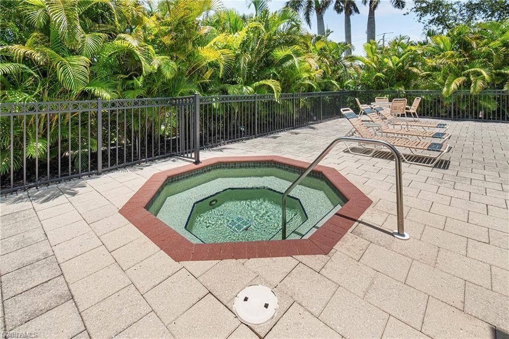 15940 Prentiss Pointe Cir, Unit 101, Fort Myers, FL 33908 Photo