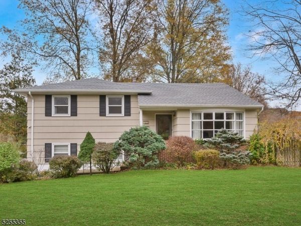 69 Intervale Rd, Parsippany-Troy Hills, NJ 07005