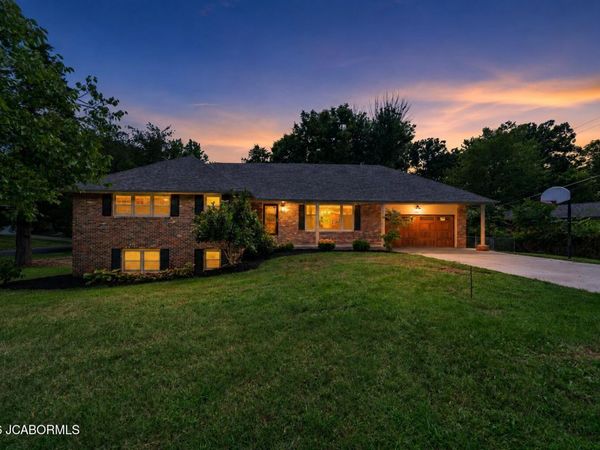 3002 BRAY AVENUE, Columbia, MO 65203