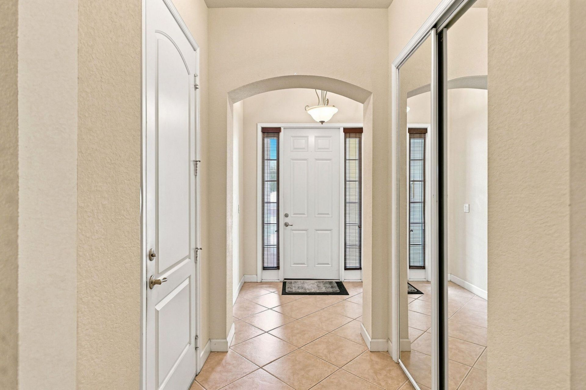 6179 NW Helmsdale Way, Port Saint Lucie, FL 34983 Photo