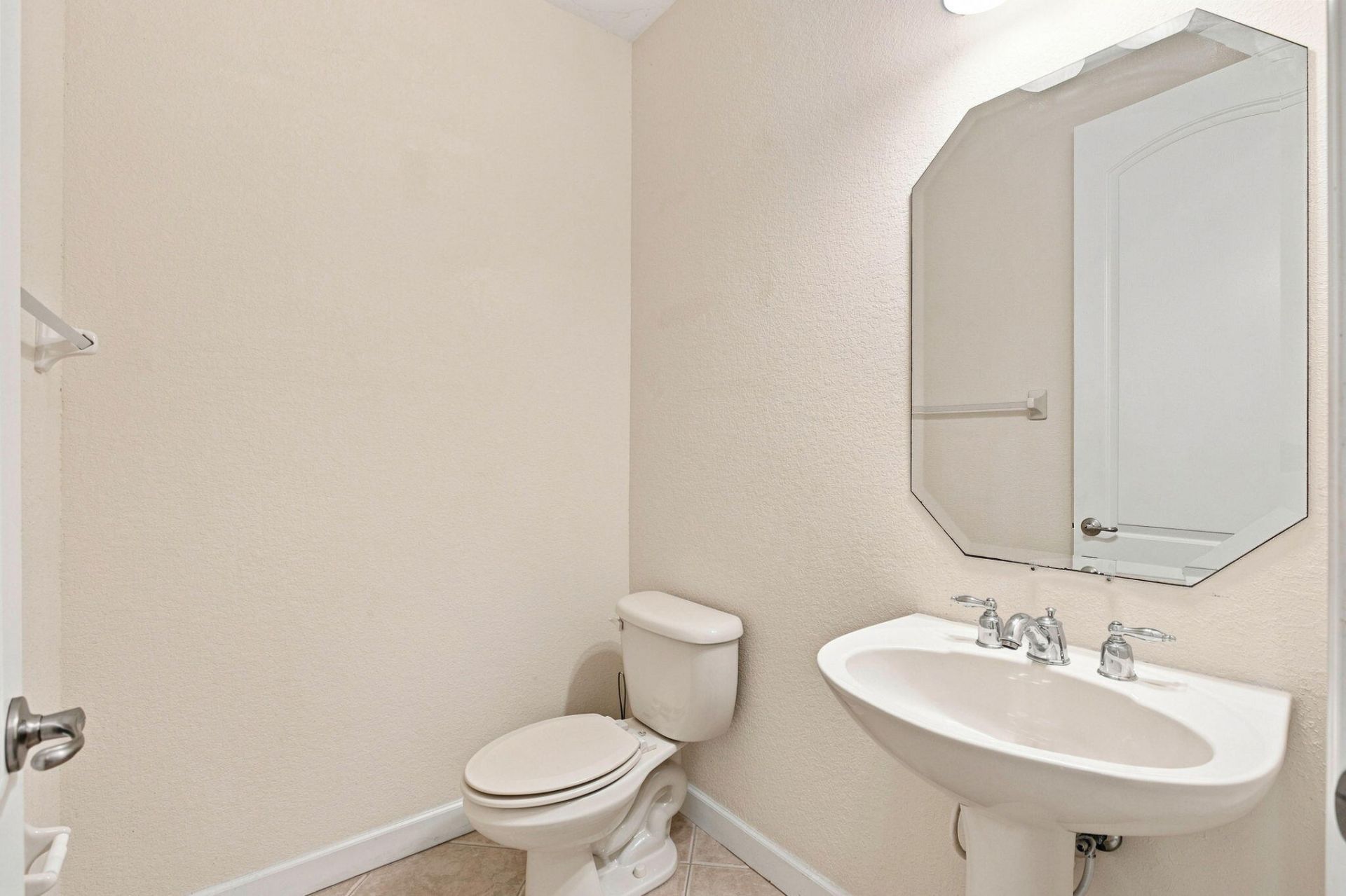 6179 NW Helmsdale Way, Port Saint Lucie, FL 34983 Photo
