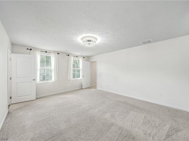 3189 Sunny Brook Drive, Akron, OH 44312 Photo 18