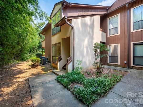 7203 Winery Lane , Charlotte, NC 28227