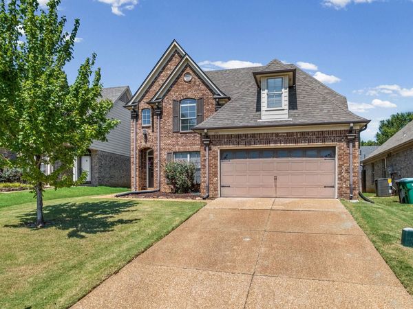 155 HIDDEN GARDEN DR, Oakland, TN 38060