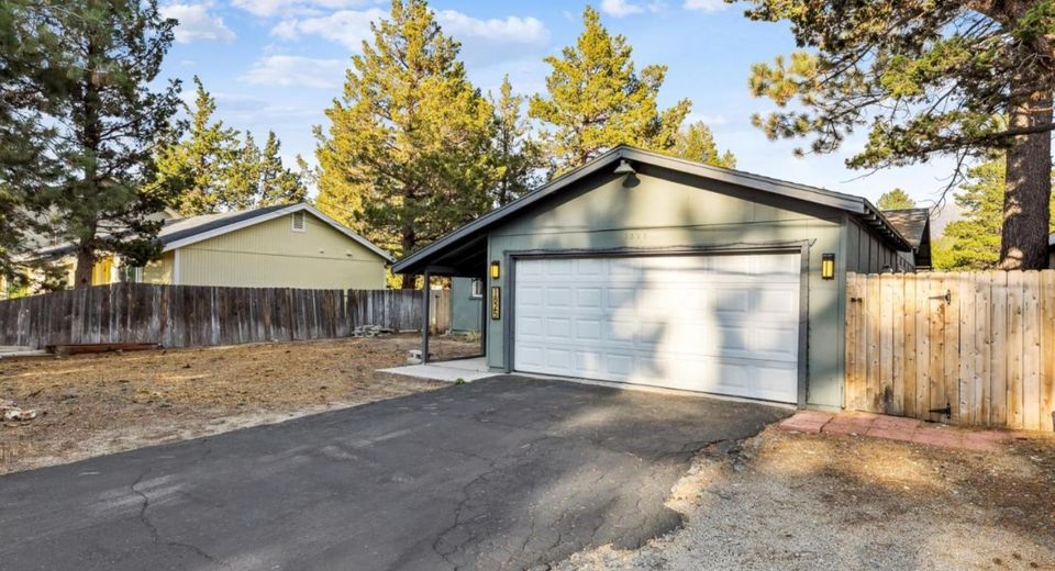 1825 Arrowhead Avenue, South Lake Tahoe, CA 96150 Photo