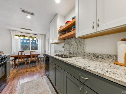 1825 Arrowhead Avenue, South Lake Tahoe, CA 96150 Photo