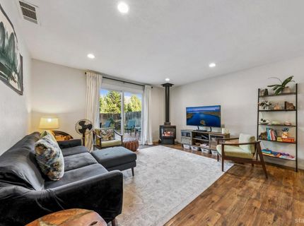 1825 Arrowhead Avenue, South Lake Tahoe, CA 96150 Photo