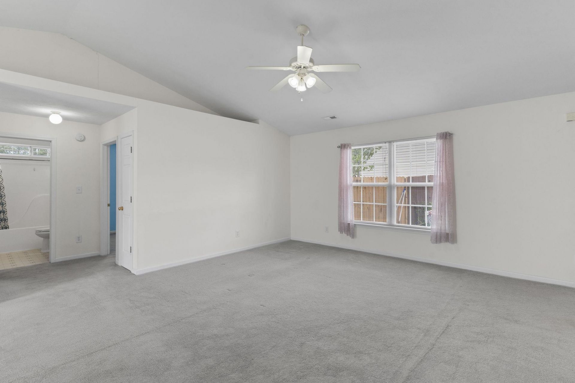 328 Sean River Rd. Photo 14