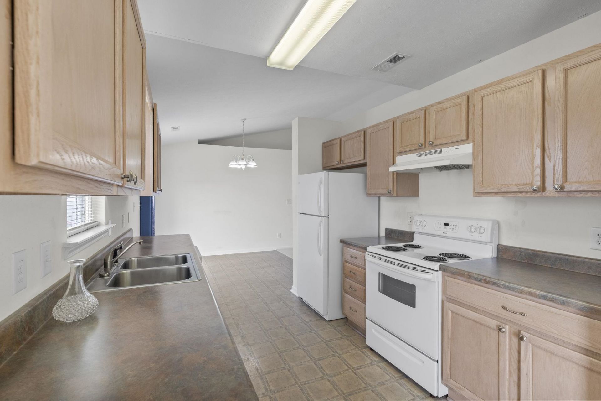 328 Sean River Rd. Photo 8