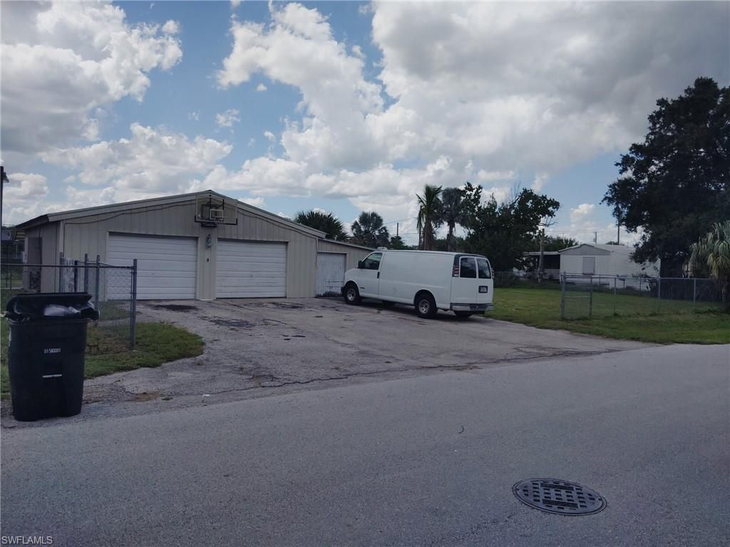 306 Pinecrest Ave Nw, Moore Haven, FL 33471 Photo