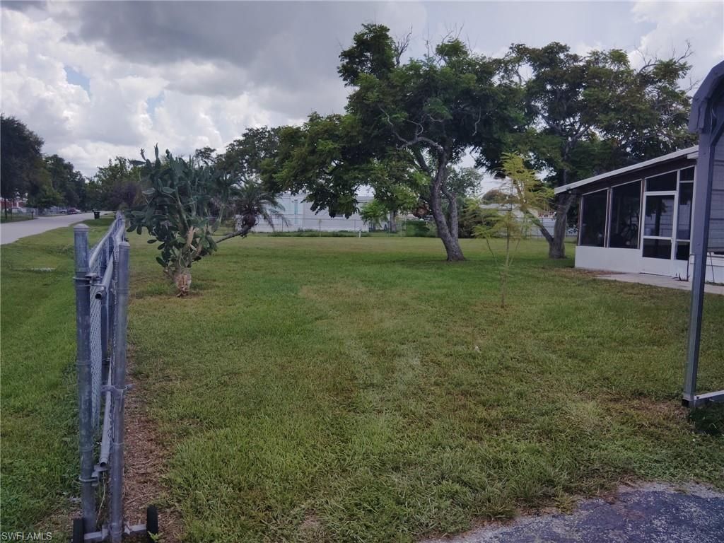 306 Pinecrest Ave Nw, Moore Haven, FL 33471 Photo