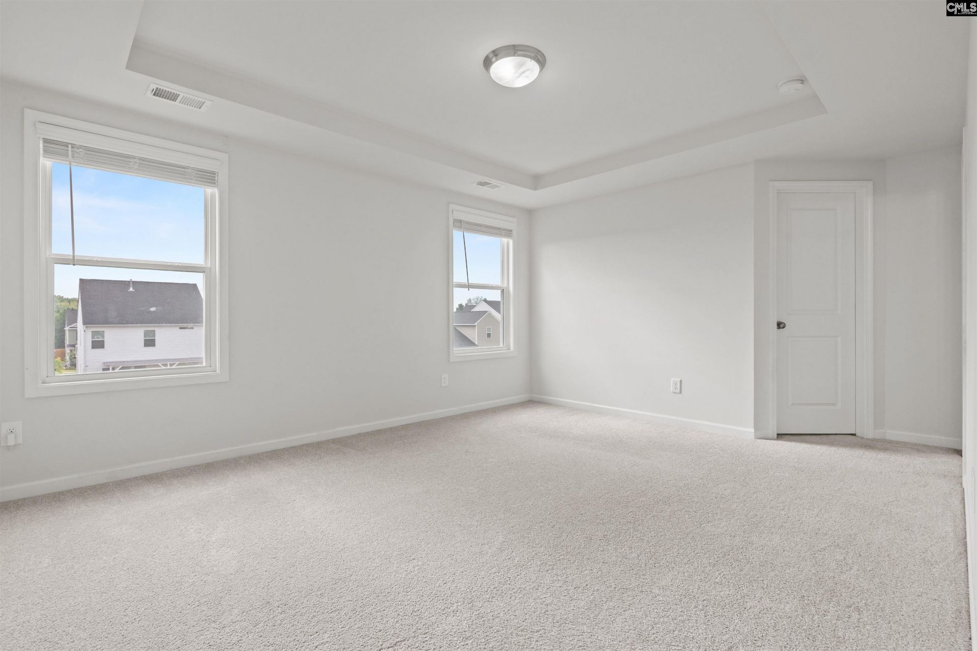 1054 Crescent Moon Loop Photo 13