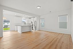 1054 Crescent Moon Loop photo 4