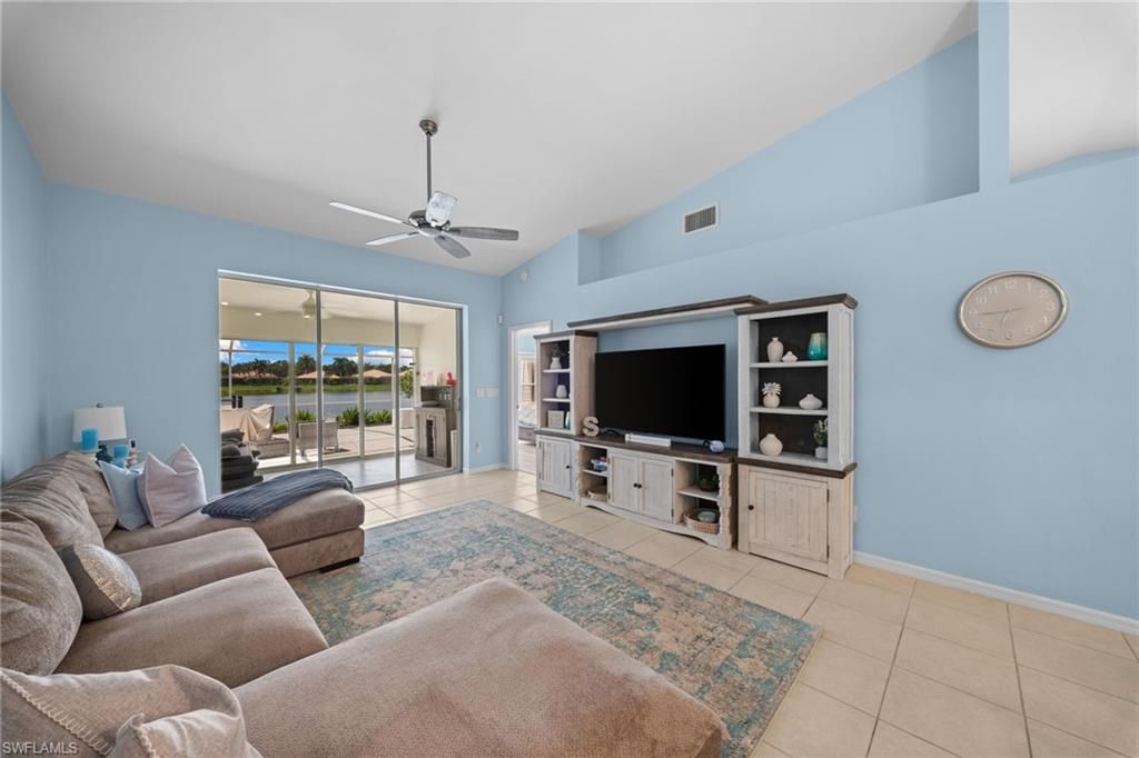 8062 Palomino Dr, Unit 42, Naples, FL 34113 Photo