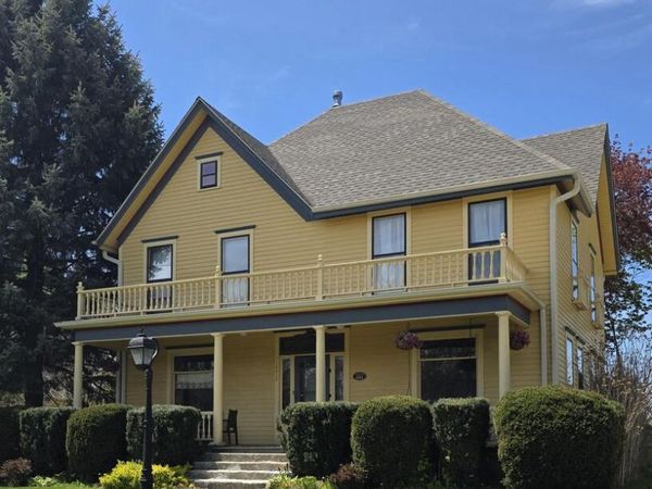 10815 N Woodstock Street , Huntley, IL 60142