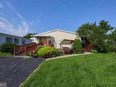 109 JEMFIELD COURT, LANCASTER, PA 17603