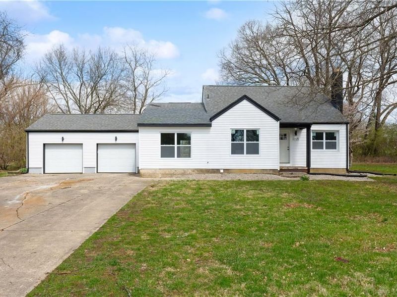 2725 Stonequarry Road, Dayton, OH 45414 Photo 1
