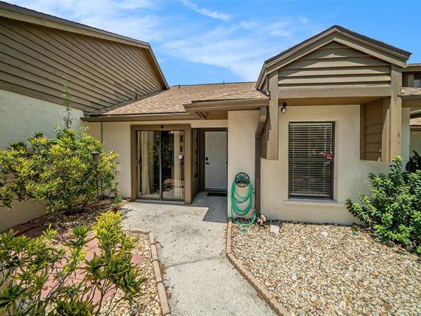 1923 BAYSHORE COURT , SAFETY HARBOR, FL 34695