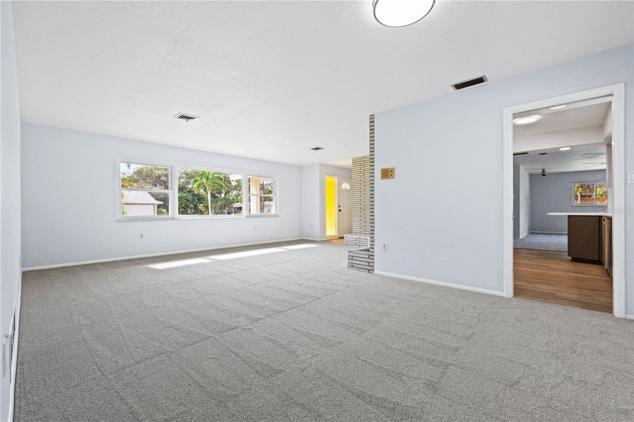 3733 Malec Circle , Sarasota, FL 34233 Photo
