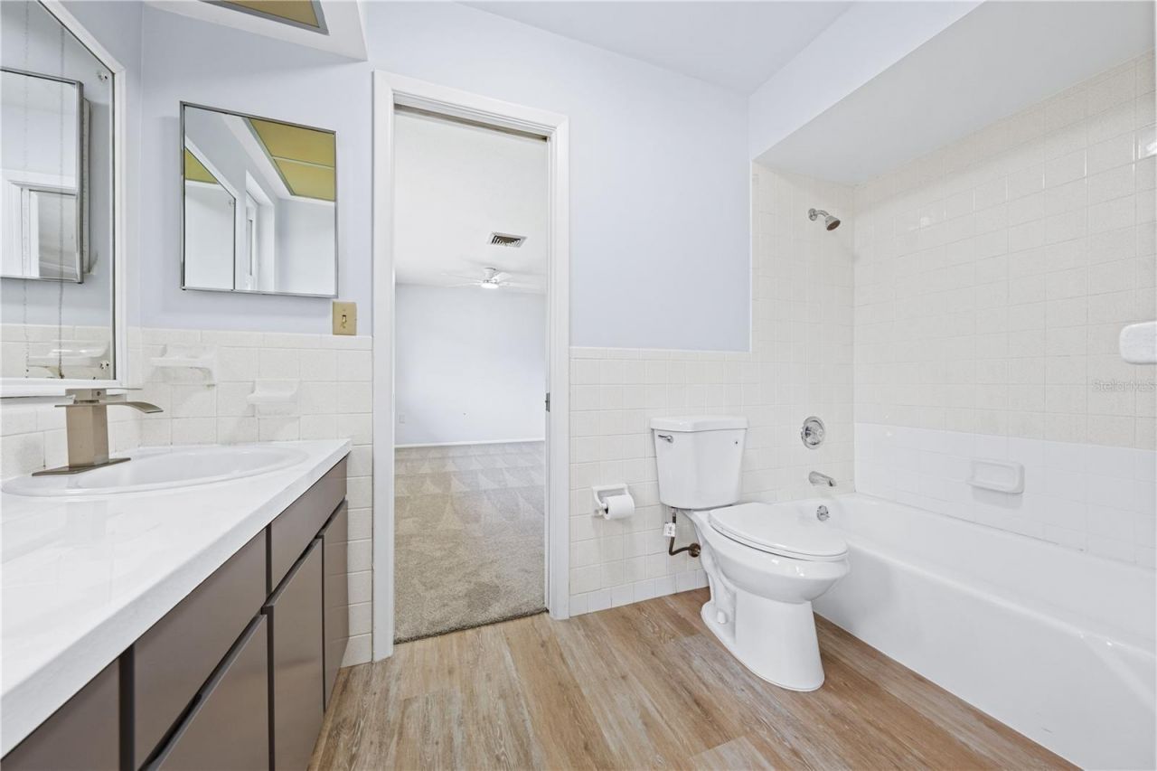 3733 Malec Circle , Sarasota, FL 34233 Photo