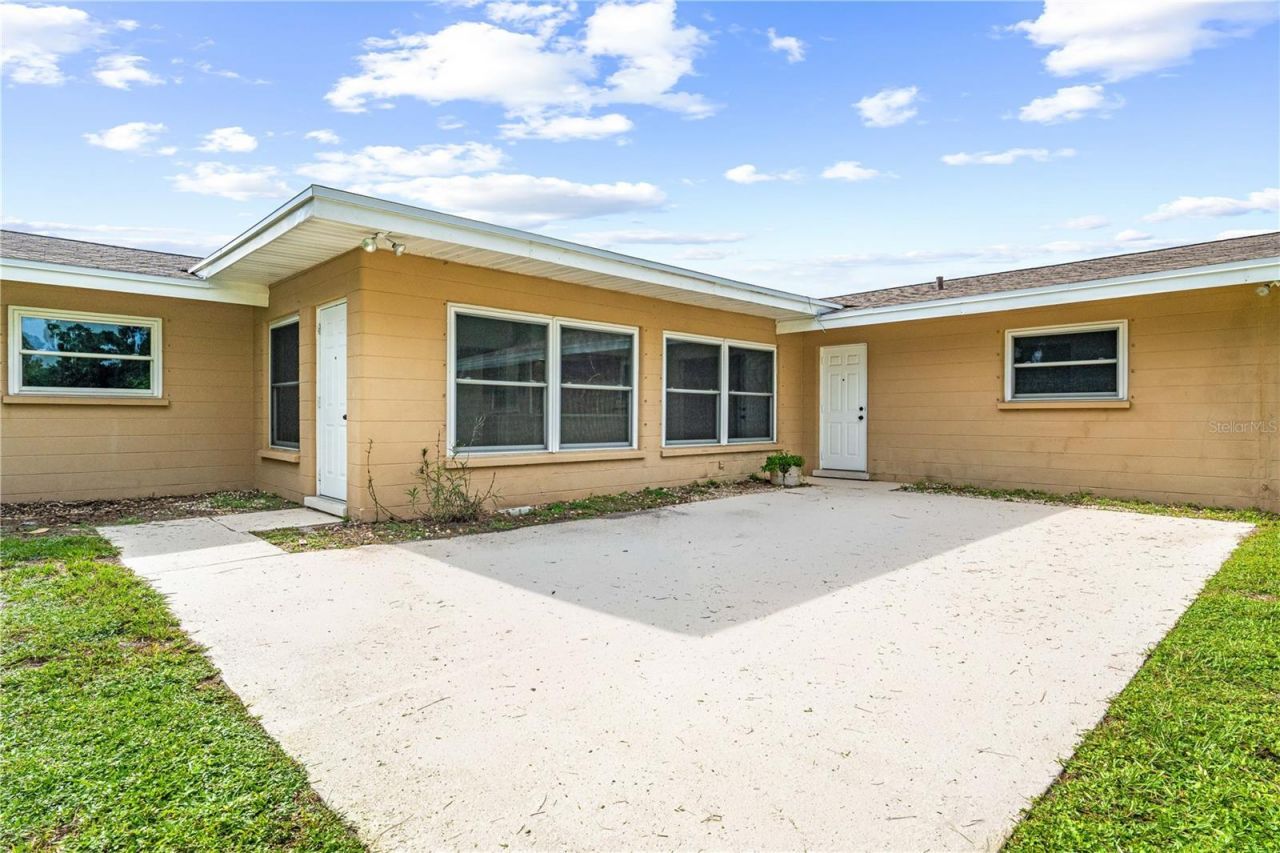 3733 Malec Circle , Sarasota, FL 34233 Photo