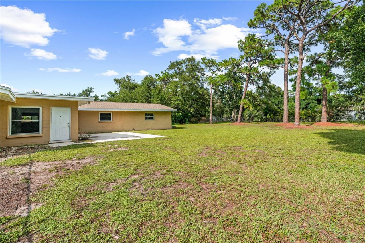 3733 Malec Circle , Sarasota, FL 34233 Photo