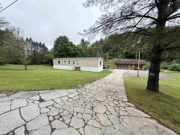 313 Pheasant Mountain Road, Kerens, WV 26283
