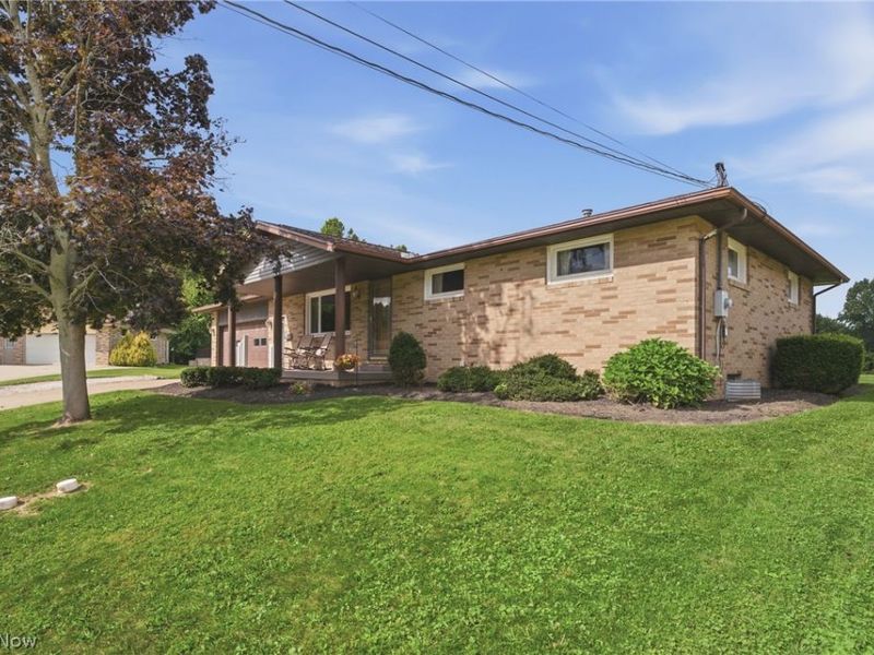 415 28th Street NW, Massillon, OH 44647 Photo 3