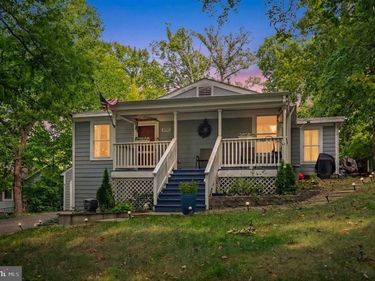 3932 OAKDALE CIRCLE, TRIANGLE, VA 22172