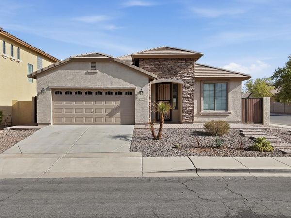 11838 W JESSIE Lane, Sun City, AZ 85373